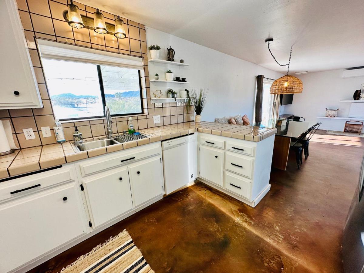 Ravens Nest Ranch, Fire Pit , Views, Near Jt Park! Villa Joshua Tree Dış mekan fotoğraf